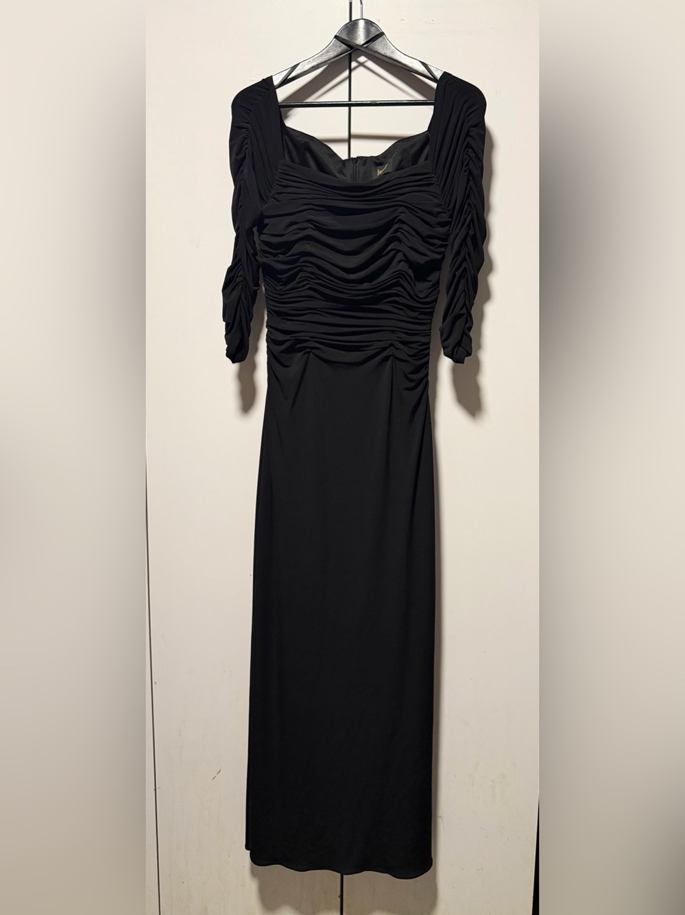 Laundry by Shelli Segal Black Ruched Bodycon Dress.